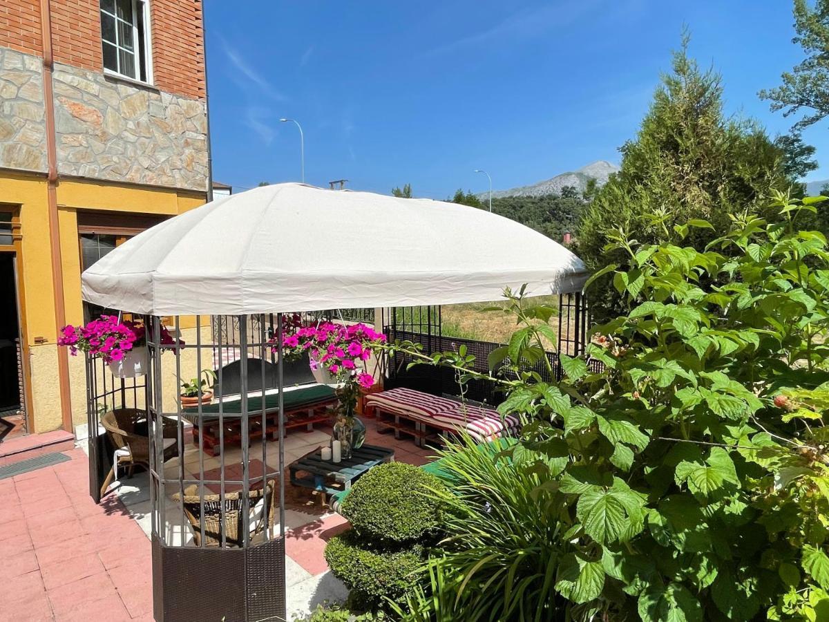 Hostel Arenos Velilla del Rio Carrion Екстериор снимка