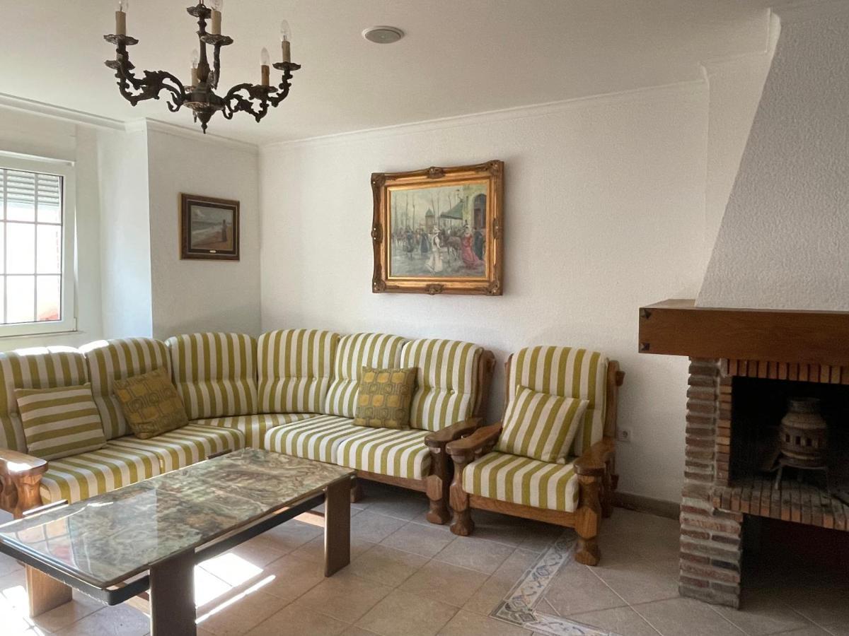 Hostel Arenos Velilla del Rio Carrion Екстериор снимка